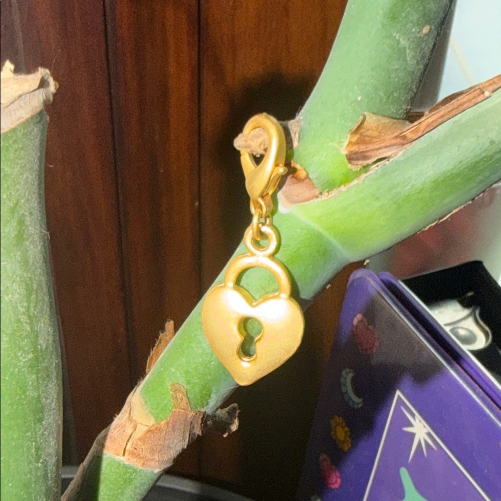 Vintage Gold Heart Lock Charm